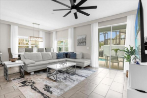 5 Bedrooms- 4 Bathrooms- Storey Lake 3019Pl